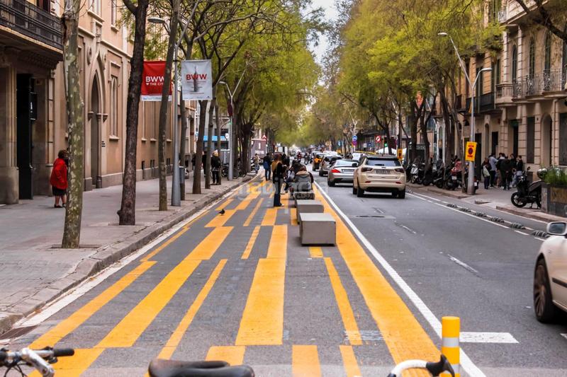 Foto 098b8613-36f2-448f-b7dd-27910277157b. Umzug geschäftsraum in L´Antiga Esquerra de l´Eixample Barcelona