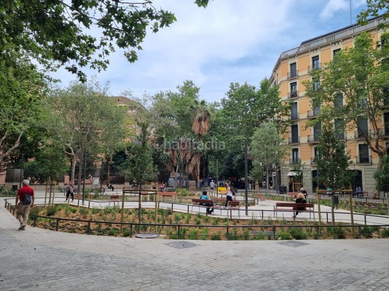 Foto b6e2b12c-8959-4ca1-9bd2-e29bbef3655a. Umzug geschäftsraum in L´Antiga Esquerra de l´Eixample Barcelona