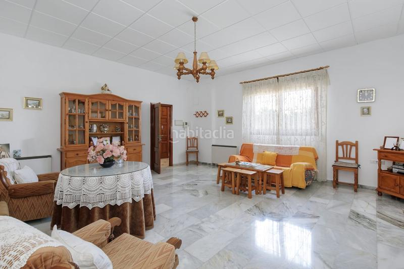 Foto bd8c7e9e-a2dc-4272-9975-bacc4bca4248. Casa amb calefacció aparcament a Fuente Vaqueros