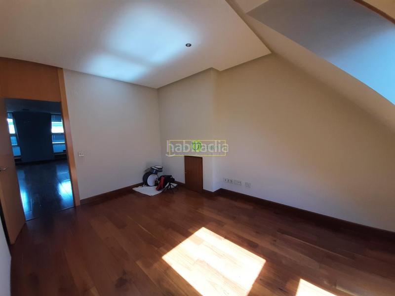 Foto d4aea931-376d-4d2b-9179-6b24530d1b5c. Affitto duplex con riscaldamento parcheggio in Centro Ciudad León