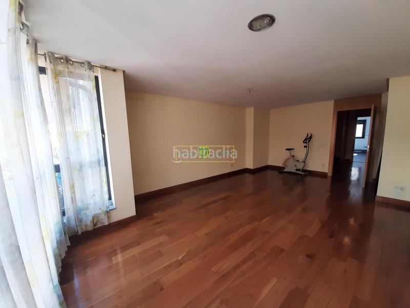 Foto ee0fd3ca-ef6e-4275-930e-fd94db0ef156. Affitto duplex con riscaldamento parcheggio in Centro Ciudad León