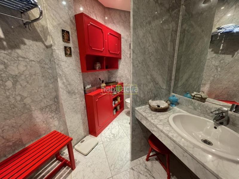 Foto 19653a69-25b8-4def-996c-da55dd691a23. Pis amb calefacció aparcament a Centro Ciudad León