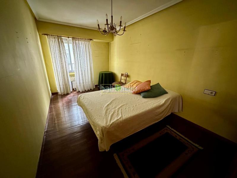Foto ec5f0c50-1e5c-414e-985c-77a65fe26172. Appartement dans alcazar de toledo 4 dans Centro Ciudad León