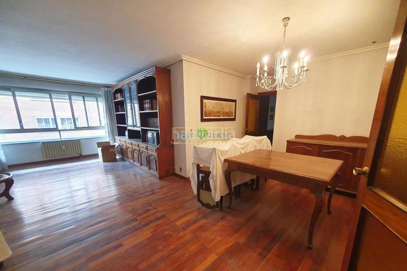 Foto 10bbc17d-b58e-4b3f-a2c1-d1a55c7bb52b. Appartement dans ordoño ii 39 dans Centro Ciudad León