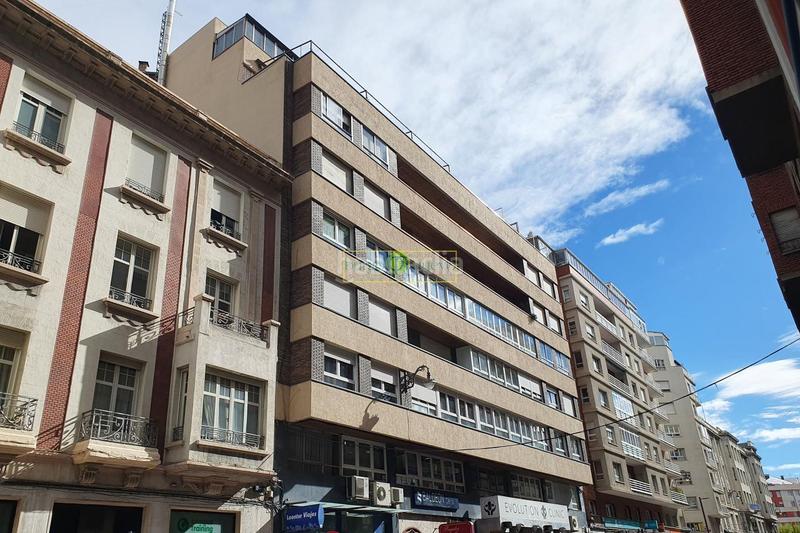 Foto 57d9dda7-c2eb-476a-980e-ca45b67570ec. Appartement dans ordoño ii 39 dans Centro Ciudad León