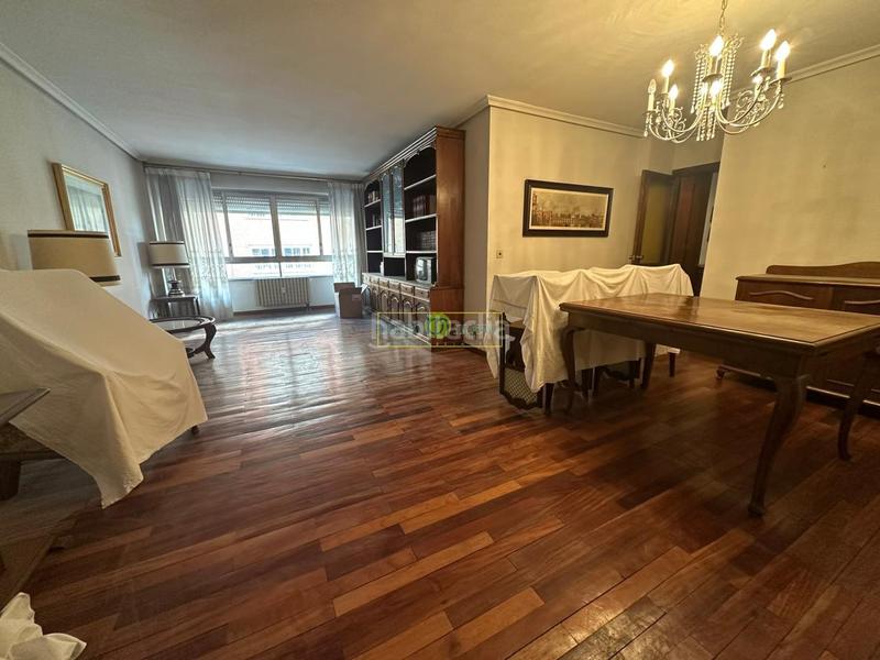Foto f7bafd39-3d15-4cd0-a396-6aa2d4253f2a. Appartement dans ordoño ii 39 dans Centro Ciudad León