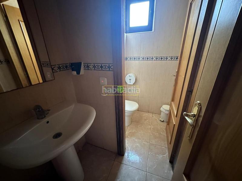 Foto a1c24a44-e4b9-4b46-ba1a-45f96246b203. Edificio en Burgo Ranero (El)