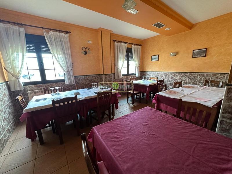 Foto 4dce76c4-bd5d-4f01-b1ca-b13138538283. Edifici a Burgo Ranero (El)