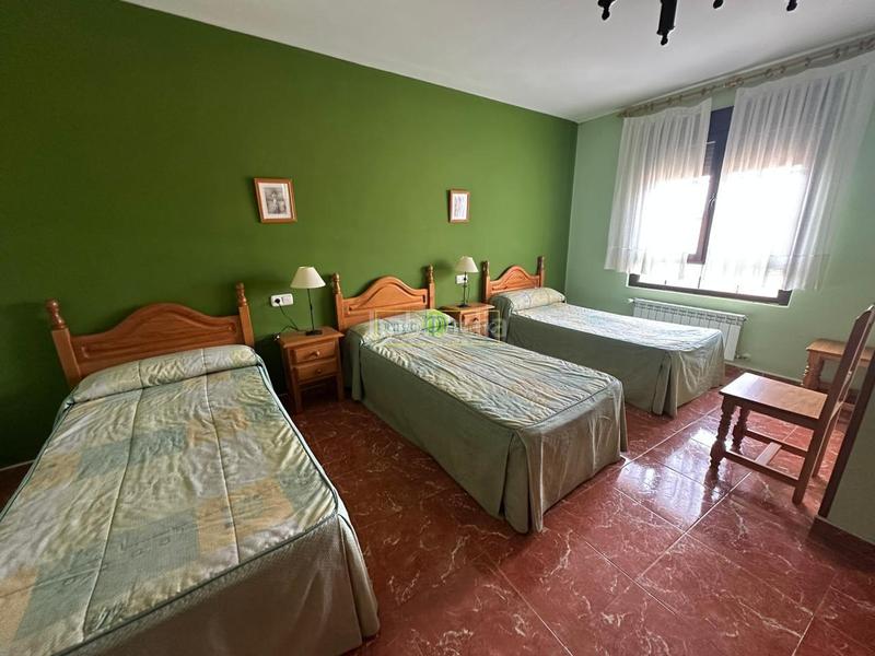 Foto bcecf086-d6a5-49a8-9833-0400afca2d6a. Edifici a Burgo Ranero (El)