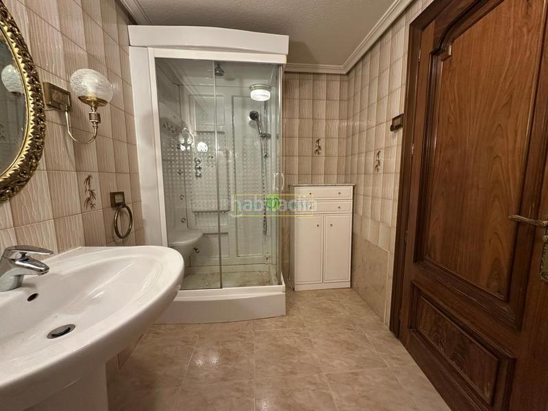 Foto 38d8a918-2a46-490c-8958-5ab247bb8a9b. Flat in alcazar de toledo 5 in Centro Ciudad León