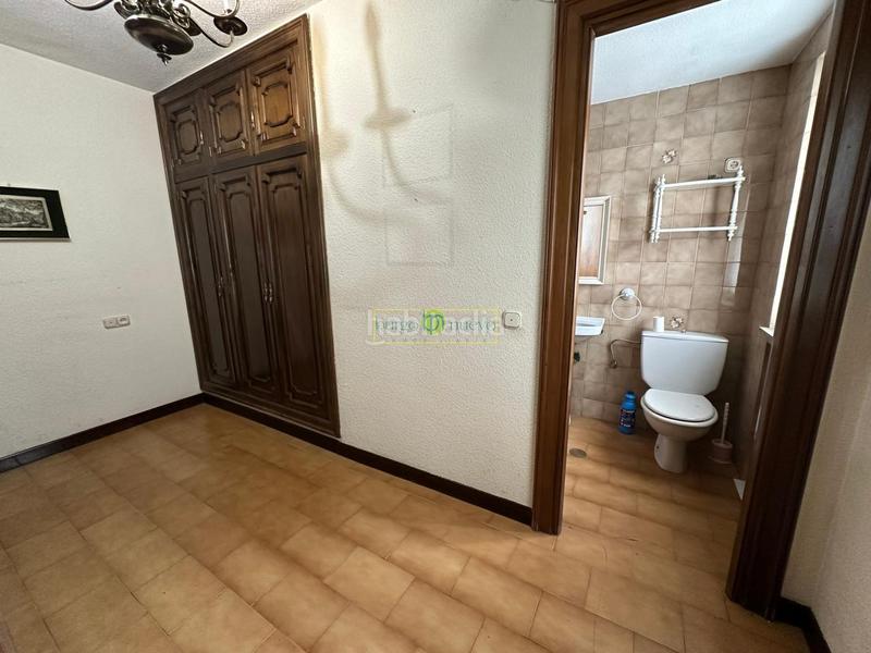 Foto a0e5e935-d6be-4617-a004-3654b3aea879. Flat in alcazar de toledo 5 in Centro Ciudad León