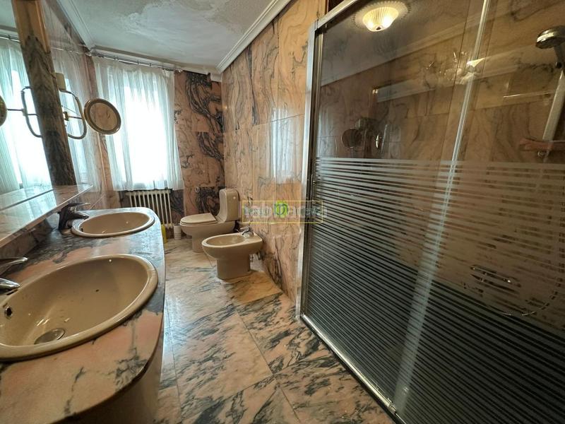 Foto a271efae-1376-468c-8997-7a59c52108ae. Flat in alcazar de toledo 5 in Centro Ciudad León