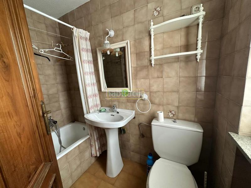Foto aebf47fa-942f-4ec5-b032-72357e4e0ddd. Flat in alcazar de toledo 5 in Centro Ciudad León