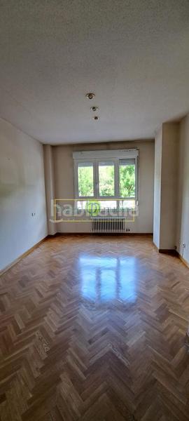 Foto d60af41a-9ebb-45b2-9381-754bcd5abb67. Appartamento con riscaldamento parcheggio in San Claudio - La Chantría León