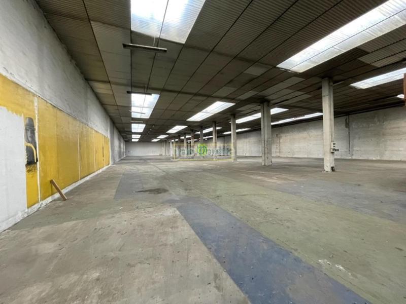 Foto cfac0c3d-81f5-40dc-942f-938c3c0c2480. Nave industrial en Trobajo del camino