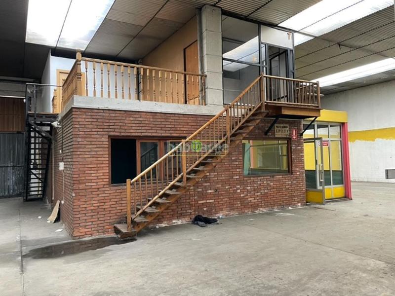 Foto e567271f-b7bb-4eb5-9e9b-ee3ee2e32a6a. Nave industrial en Trobajo del camino