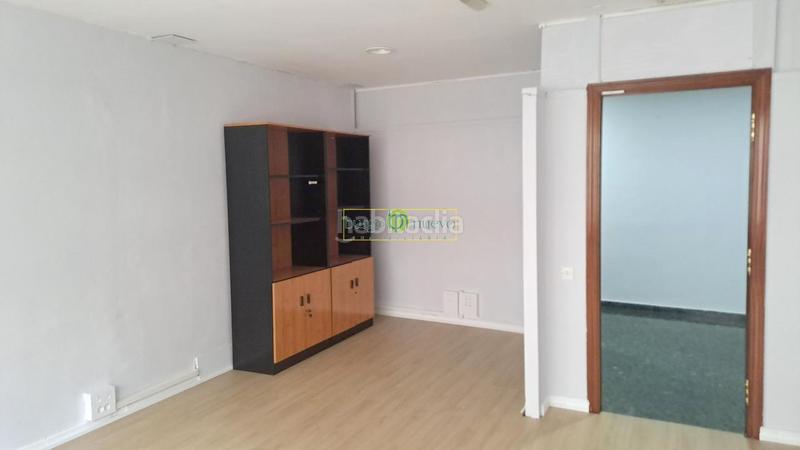 Foto 9a5e5dc8-2637-48ba-b189-ff14c10f933a. Rent office space with heating in Centro Ciudad León