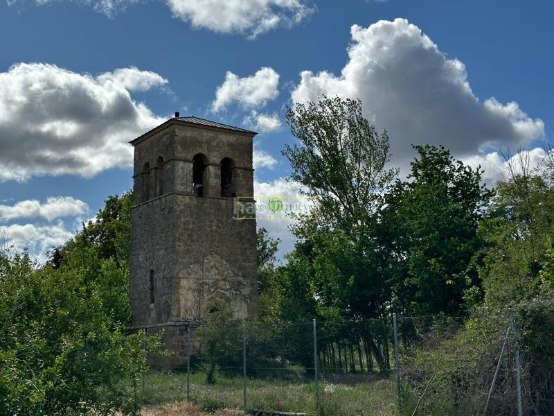 Foto 5195bf0f-6f00-4cb2-8ad9-b92cb990c7f5. Finca rústica en Valdepolo