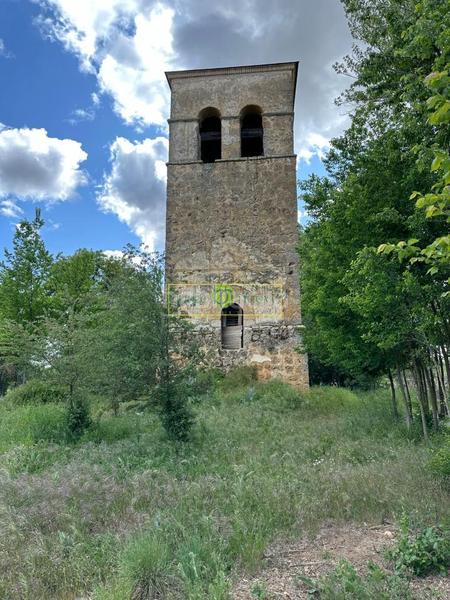 Foto feeeae26-b7c6-467a-94c6-aef7fc1d0e53. Finca rústica en Valdepolo