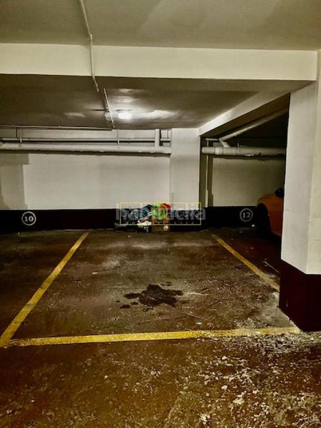 Foto a7e6b29a-21d8-44c0-a56f-ee093b98afcf. Miete autoparkplatz in Casco Antiguo León