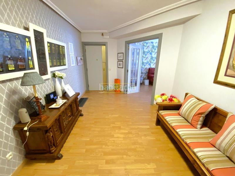 Foto 1cb2684e-d62d-4f69-a6c7-bb90f49dad85. Pis amb calefacció aparcament a Centro Ciudad León