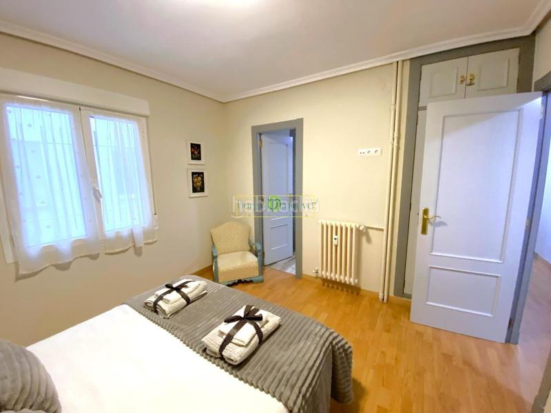 Foto 58d1ad50-79ab-4b62-9d11-c8bc65765073. Pis amb calefacció aparcament a Centro Ciudad León