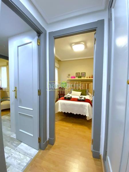 Foto b0cf9bbe-4ed7-475d-86f1-0513a3c89d2e. Pis amb calefacció aparcament a Centro Ciudad León