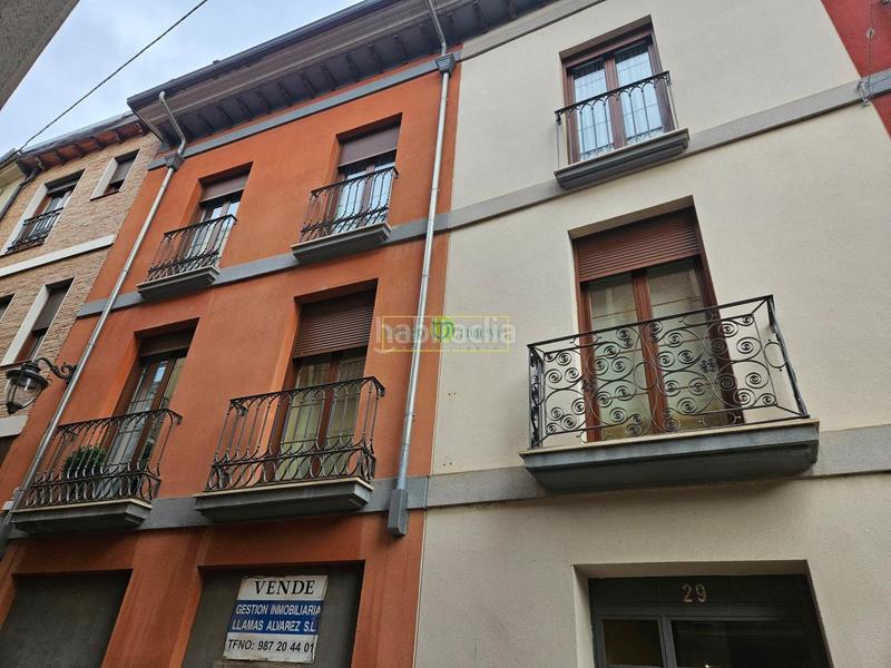 Foto e0dc50f6-cbbd-424b-a128-f1d1a1710784. Apartament amb calefacció a Casco Antiguo León