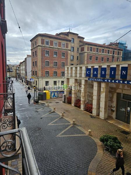 Foto fffaa1e0-fd02-4b65-bf65-33003f6e8349. Apartament amb calefacció a Casco Antiguo León