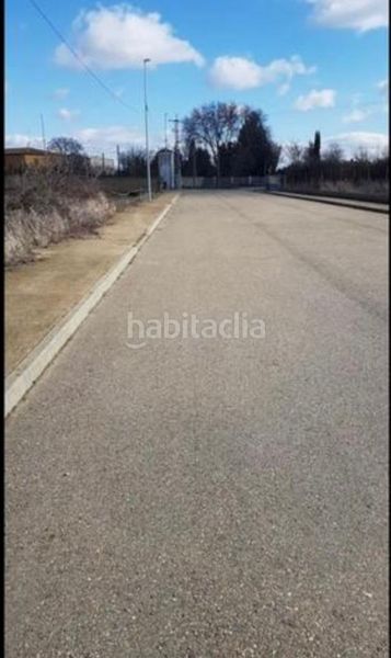 Foto de662281-a1cf-4a2c-96ac-467e692ff73b. Terreno residencial parcela edificable de 1200m2 en villadangos del paramo en Villadangos del Páramo