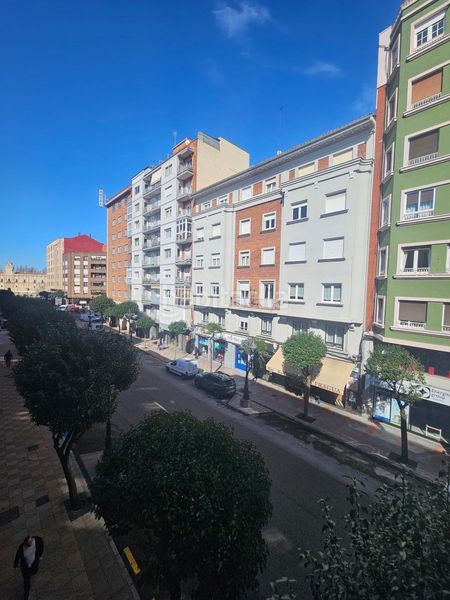 Foto a3921307-d273-49de-a400-c5c8e702f641. Pis amb calefacció a Centro Ciudad León