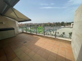 Attique  Calle reyes leoneses. Espectacular ático con terraza de 25m2 en eras de renueva