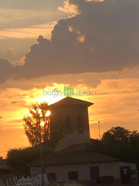 Foto ad40c7eb-3e51-48fd-aa40-eb1d5cbb4a2b. Casa amb calefacció aparcament a Villaturiel
