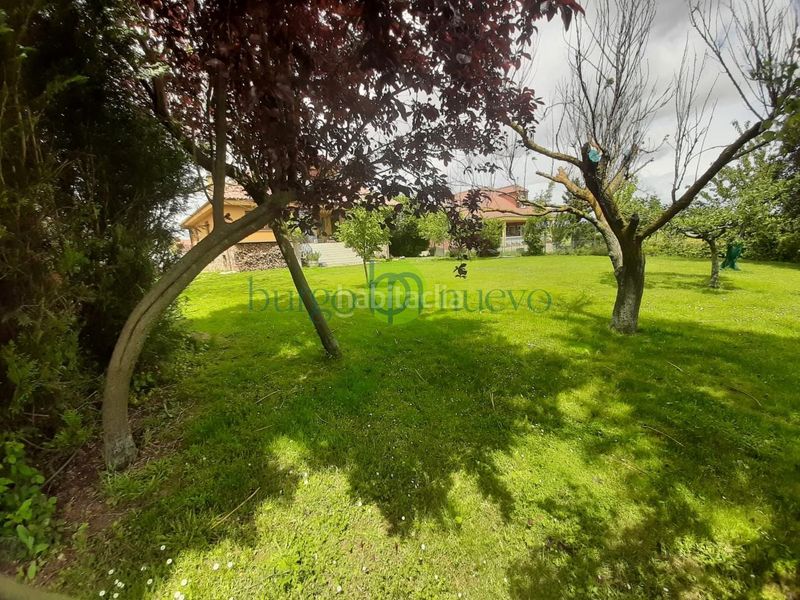 Foto cfaeb4fb-b554-4a14-b1c7-cecf8800894e. Casa amb calefacció aparcament a Villaturiel