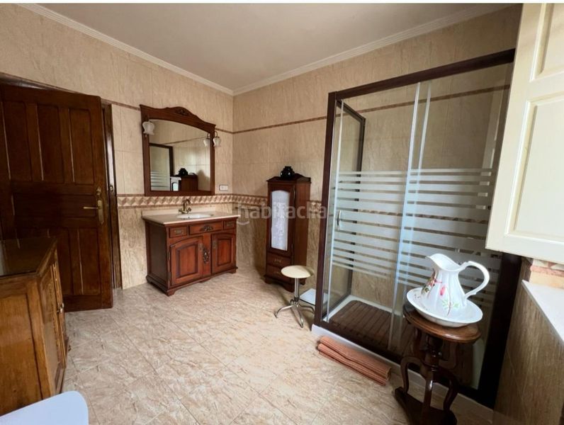 Foto c6e4f827-b6a7-4bfa-a65e-9abc03c6963f. Casa magnifica casa unifamiliar, con patio en Quintana del Castillo