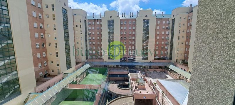 Foto 41eef38e-144e-45bf-bd62-d4a45954b84f. Flat with heating parking in San Claudio - La Chantría León