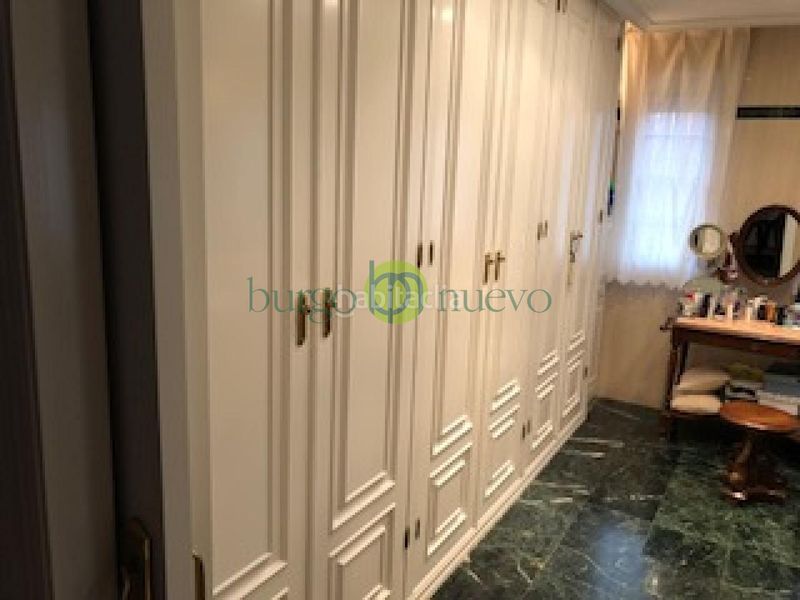 Foto 4e4ddc34-d50b-45d0-a051-672bbae0baae. Xalet amb calefacció aparcament a Las Eras de Renueva León