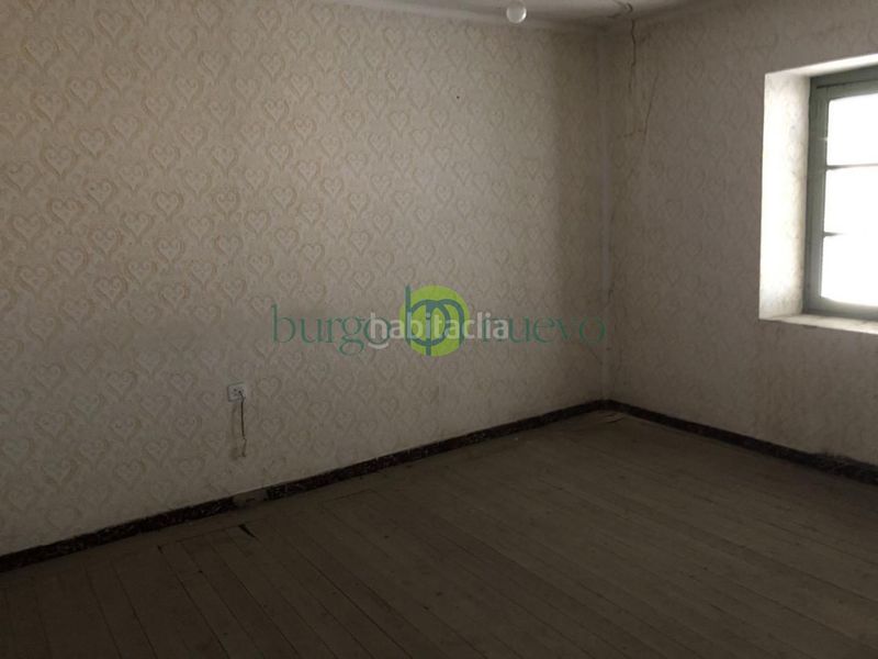 Foto 57cd8e57-c2e7-4294-9d16-cd762ce5526c. Casa amb calefacció aparcament a Cuadros