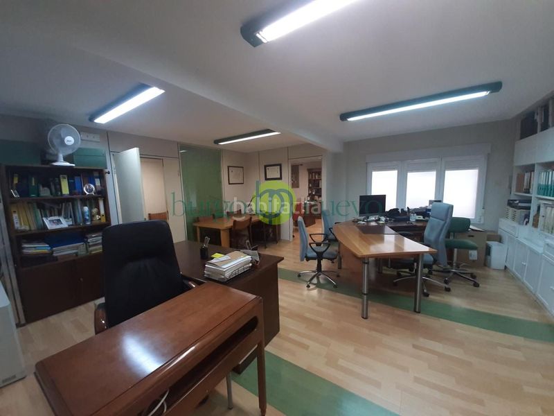 Foto 645f6101-8246-4502-85d8-4b0be72a1473. Miete büro mit heizung in Centro Ciudad León