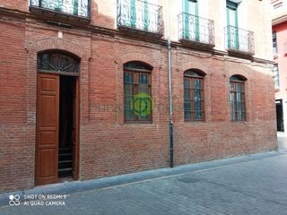 Business premise  Calle ave maria 2 24007 leon. Local con gran fachada en esquina junto catedral