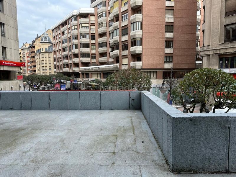 Foto 99827ed8-c88f-481f-b1cc-ab08cb3efea1. Oficina amb calefacció a Centro Ciudad León