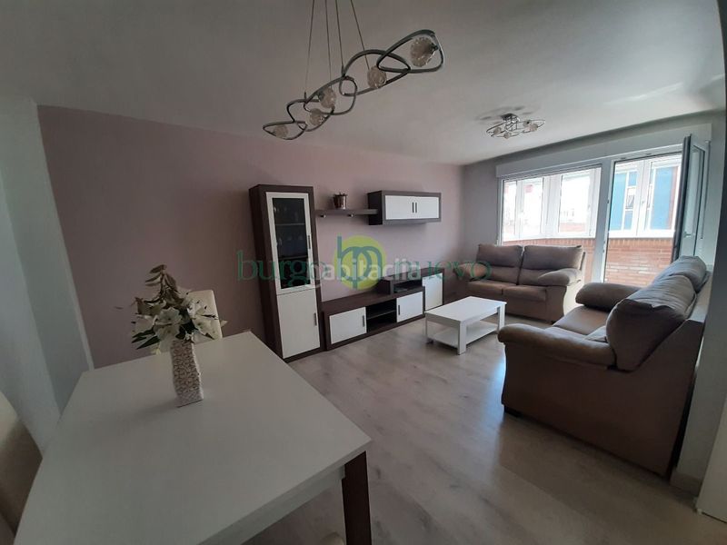 Foto a31f20f0-208c-4ac2-8072-2b3d41b62c7d. Lloguer pis amb calefacció aparcament a Crucero León