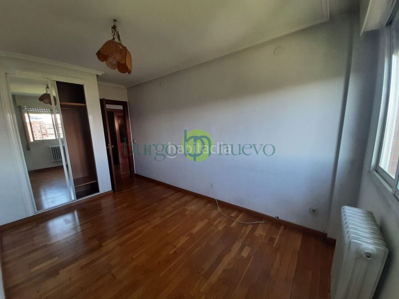 Foto 8c826e9e-1bc9-48e2-91df-b9fa3b481434. Flat with heating parking in El Soto León
