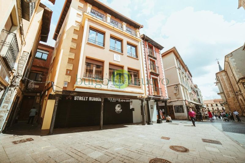 Foto b95b1dc5-2749-4584-b134-582a29e4ab52. Edificio in Casco Antiguo León