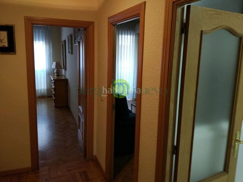 Foto ad2af76b-624b-4ccf-8f3d-039ecb40de0e. Miete appartement mit heizung parking in San Claudio - La Chantría León