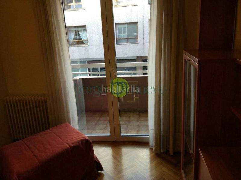 Foto d68d6263-42d3-4f4e-acec-a04eb83cc772. Miete appartement mit heizung parking in San Claudio - La Chantría León