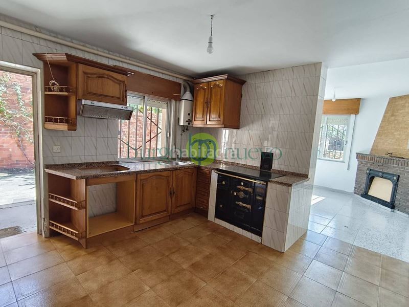 Foto 13713b89-8682-44a1-8dc8-865b4a67e333. Maison avec parking dans Armunia León