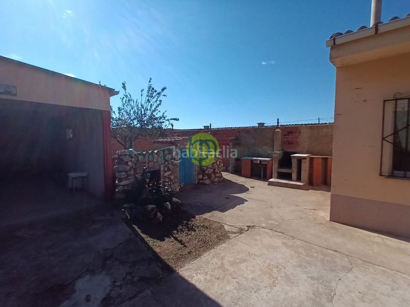 Foto e0f740f9-e1fd-4f44-90d4-82c653945b89. Maison avec parking dans Armunia León