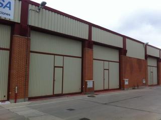 Nave industrial en Calle de la zanfona 8a. Nave de 364 m2 en venta o alquiler