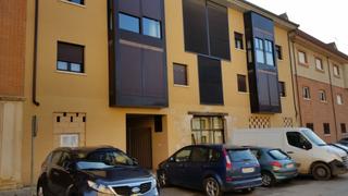 Miete Geschäftsraum in Calle castilviejo 3. Av. castilviejo 3 , bajos 2 local de obra en bruto para reformar